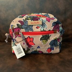 NWT Vera Bradley Medium Cosmetic